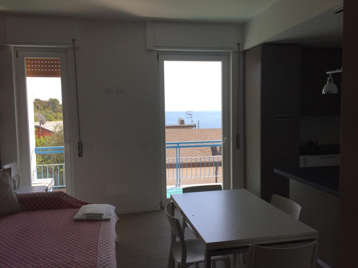 La Dimora Di Clara Apartment Monterosso al Mare Bagian luar foto